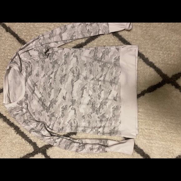 light sweater - Picture 1 of 1